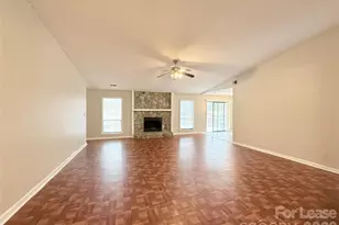 6924 Long Needles Dr, Charlotte, NC 28277 - Photo 2