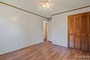 1188 Eastbrook Dr, Hendersonville, NC 28720 - Photo 18