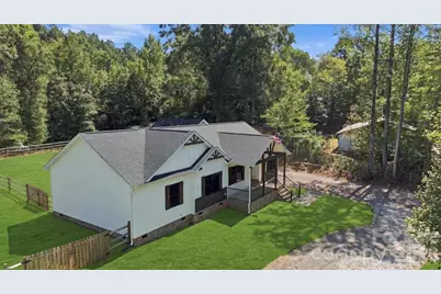 2481 Shelton Avenue, Statesville, NC 28677 - Photo 6