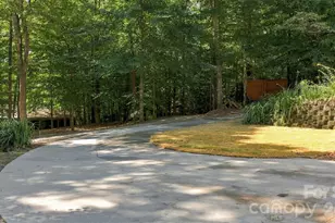 232 Pebble Stone Ln, Matthews, NC 28104 - Photo 38