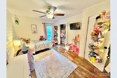 390 Hickory Hill Drive, Spruce Pine, NC 28777 - Photo 18
