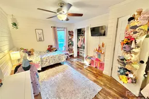 390 Hickory Hill Dr, Spruce Pine, NC 28777 - Photo 18