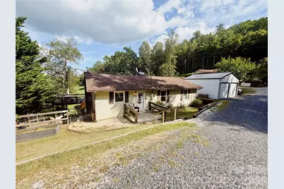 390 Hickory Hill Drive, Spruce Pine, NC 28777 - Photo 2