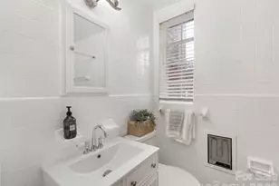 301 W 10th St, Charlotte, NC 28202 - Photo 12