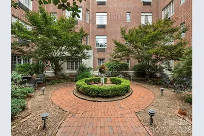 301 W 10th Street #107, Charlotte, NC 28202 - Photo 14
