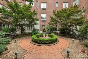 301 W 10th St, Charlotte, NC 28202 - Photo 14