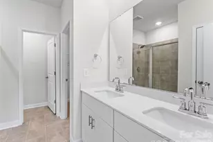 12531 Russellwood Ln, Charlotte, NC 28213 - Photo 6