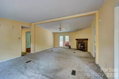 1290 Forest Ridge Drive, Bessemer City, NC 28016 - Photo 4