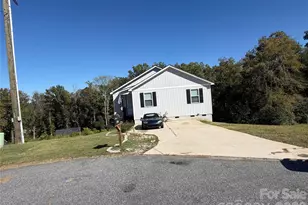 102 Snyder Ct NE, Concord, NC 28025 - Photo 2
