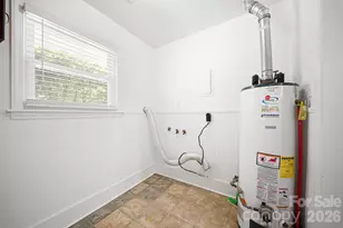 1914 Kilborne Dr, Charlotte, NC 28205 - Photo 26
