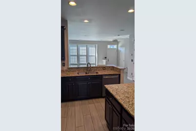 1645 Fleetwood Drive, Charlotte, NC 28208 - Photo 4