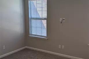 1645 Fleetwood Dr, Charlotte, NC 28208 - Photo 14