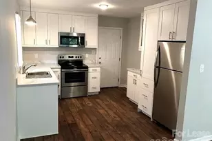 710 Stowe Dr, Lowell, NC 28098 - Photo 4
