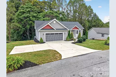 308 Beck Creek Circle, Flat Rock, NC 28731 - Photo 2