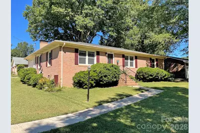 604 W Park Avenue, Mooresville, NC 28115 - Photo 1
