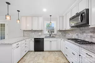604 W Park Ave, Mooresville, NC 28115 - Photo 14