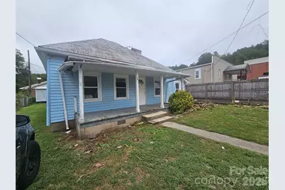 28 Chestnut Street, Rosman, NC 28772 - Photo 4