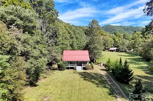 57 Pebble Dr, Whittier, NC 28789 - Photo 2