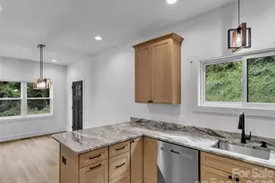 98 McElroy St, Waynesville, NC 28786 - Photo 12