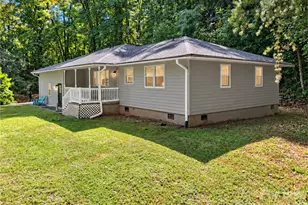 250 Camp Creek Rd, Whittier, NC 28789 - Photo 2