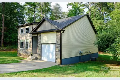 524 Asbury Drive, Landrum, SC 29356 - Photo 2