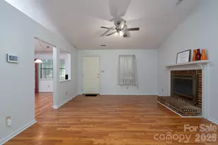 5805 Woodrock Ct, Charlotte, NC 28214 - Photo 8