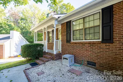 5805 Woodrock Court, Charlotte, NC 28214 - Photo 4
