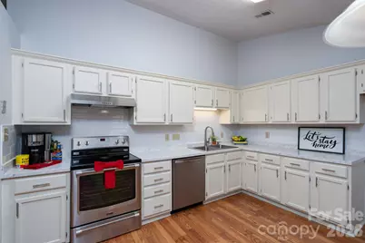 5805 Woodrock Court, Charlotte, NC 28214 - Photo 12
