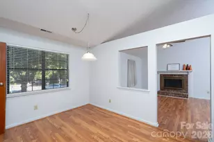 5805 Woodrock Ct, Charlotte, NC 28214 - Photo 14