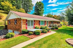6762 US Hwy 421 Hwy N, Vilas, NC 28692 - Photo 2