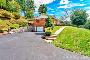 6762 US Hwy 421 Hwy N, Vilas, NC 28692 - Photo 4