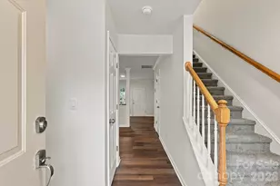 4210 Melrose Club Dr, Matthews, NC 28105 - Photo 4