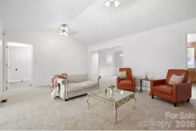 424 Holland Drive, Statesville, NC 28677 - Photo 4
