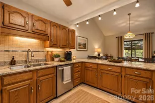 501 Woodfield Dr, Asheville, NC 28803 - Photo 4