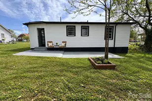 142 S Ervin Ave, Newton, NC 28658 - Photo 10