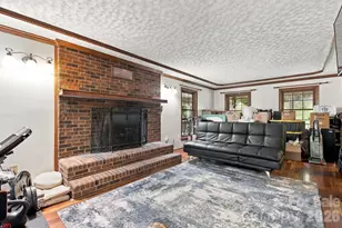 1345 Shirebourn None, Hickory, NC 28602 - Photo 4