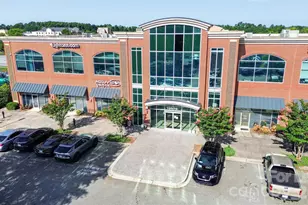 10616 Metromont Pkwy, Charlotte, NC 28269 - Photo 1