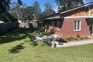 103 Fairground Ave, Hendersonville, NC 28792 - Photo 2