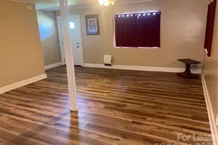 103 Fairground Ave, Hendersonville, NC 28792 - Photo 10