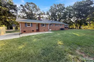 1809 Love Rd, Monroe, NC 28110 - Photo 6