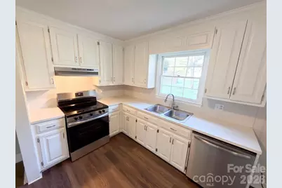 1809 Love Road, Monroe, NC 28110 - Photo 2