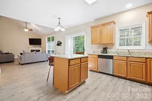 14010 Wild Elm Rd, Charlotte, NC 28277 - Photo 6