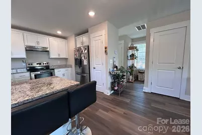 606 E Carpenter Street, Dallas, NC 28034 - Photo 4