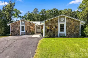 2094 Southfork Dr, Morganton, NC 28655 - Photo 2