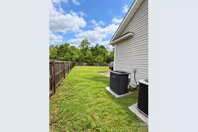3600 Crosswinds Drive, Hope Mills, NC 28348 - Photo 12