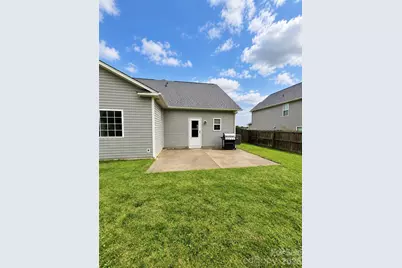 3600 Crosswinds Drive, Hope Mills, NC 28348 - Photo 8