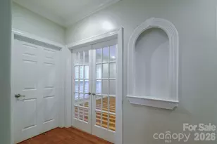 2420 Runnymede Ln, Charlotte, NC 28209 - Photo 16