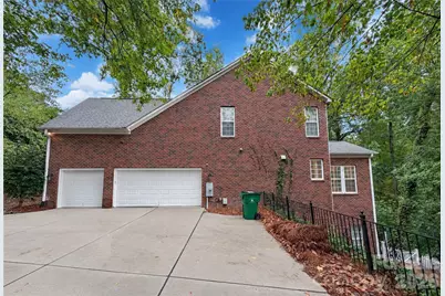 2420 Runnymede Lane, Charlotte, NC 28209 - Photo 2