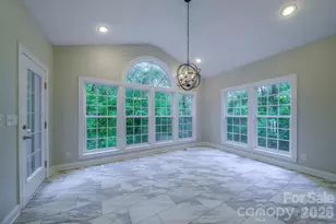 2420 Runnymede Ln, Charlotte, NC 28209 - Photo 14