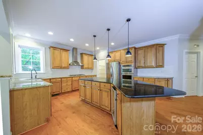 2420 Runnymede Lane, Charlotte, NC 28209 - Photo 10